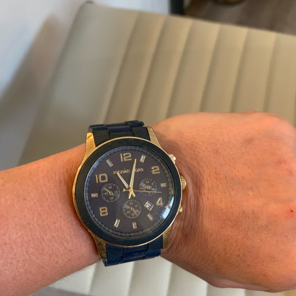 Michael kors blue and gold rubber sport watch